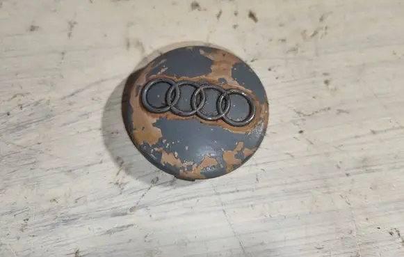 Audi A6 S6 C6 4F Original wheel cap 4b0601170