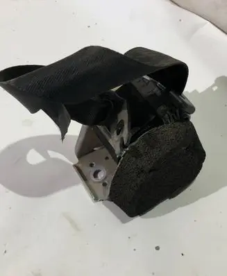 Ford Focus Rear seatbelt 33035173