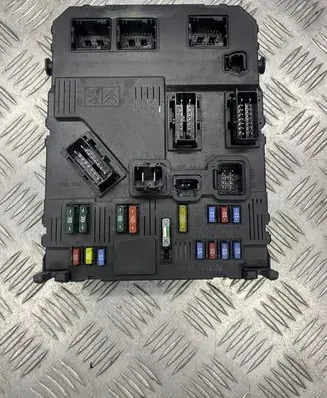 Citroen Xsara Picasso Comfort/convenience module 9653567680 S118085220E 9653633680