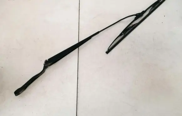 Audi A3 S3 8L Front wiper blade arm 1j1955400a