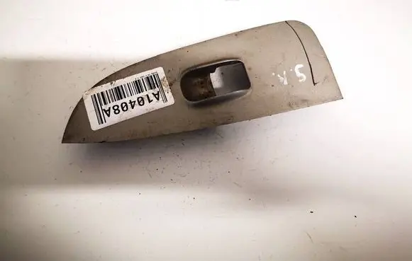 Honda CR-V Front door window switch trim 83761scaag010m1 83761-scaa-g010-m1
