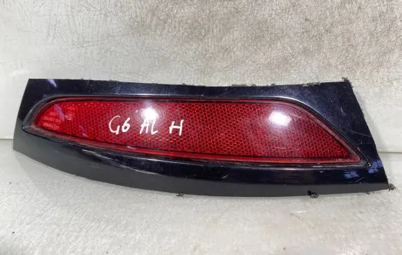 Rear tail light reflector