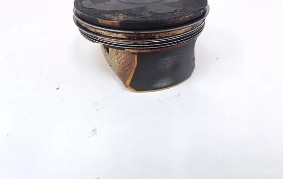 Piston