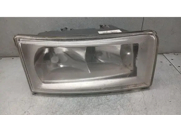 Iveco Daily 3rd gen Front reflector 