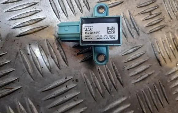 Audi Q5 SQ5 Airbag deployment crash/impact sensor 8K0955557C
