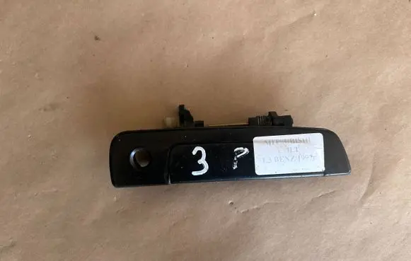 Mitsubishi Colt Front door exterior handle