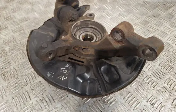 Toyota Avensis T250 Front wheel hub 4350205040 477810F010