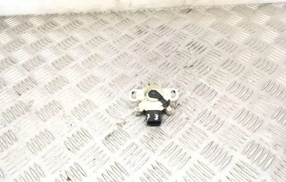 Toyota Avensis T270 Clutch pedal sensor 8951020071