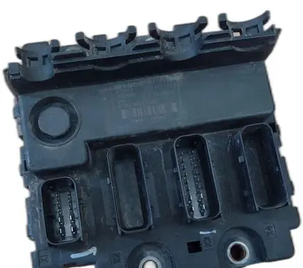 Audi Q6 e-tron Tow bar relay 
