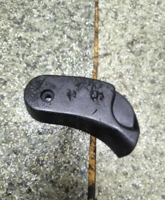 BMW 3 E46 Engine bonnet (hood) release handle 11970213