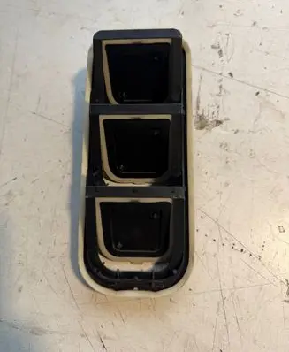 Citroen C5 Aircross II Quarter panel pressure vent 9678565780