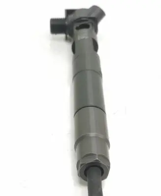 Mercedes-Benz C W205 Fuel injector A6510703287 283087779 IN0038