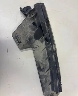 Volvo XC70 Front bumper mounting bracket 30796388