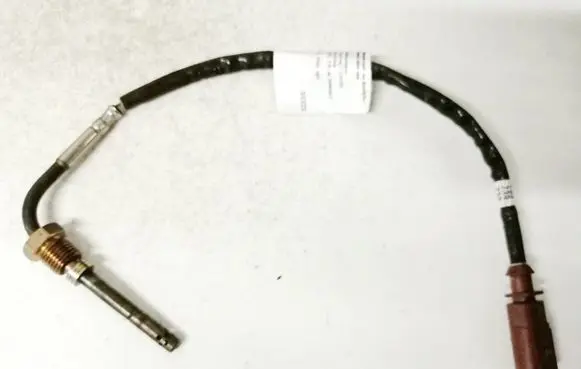 Volkswagen Touareg II Exhaust gas temperature sensor 059906088cg