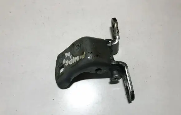 Ford Mondeo Mk III Rear door lower hinge 93bbf26806al 93bb-f26806-al