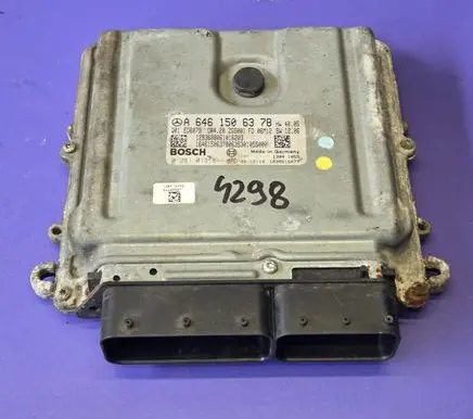 Mercedes-Benz Sprinter W906 Engine control unit/module A6461506378 1039S16077 0281013811