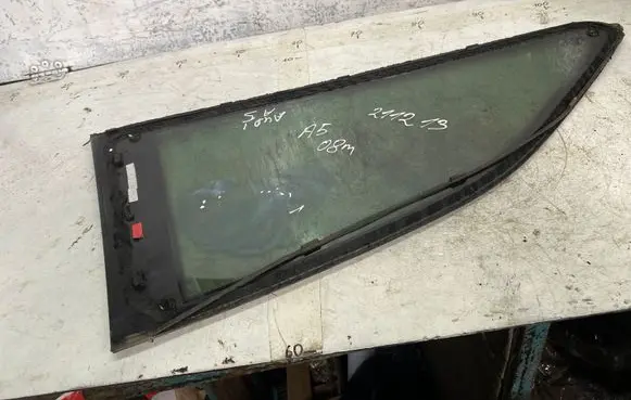 Audi A5 8T 8F Rear side window