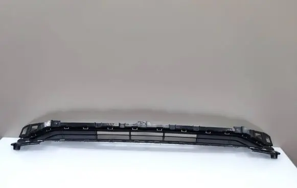 Front bumper lower grill