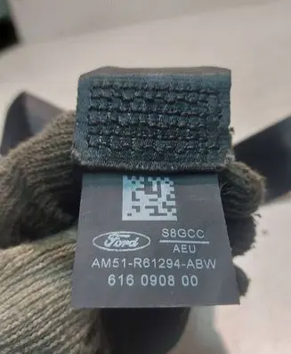 Ford C-MAX II Front seatbelt 615874800 006R000