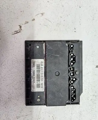 Mercedes-Benz E W210 Comfort/convenience module A2105450432