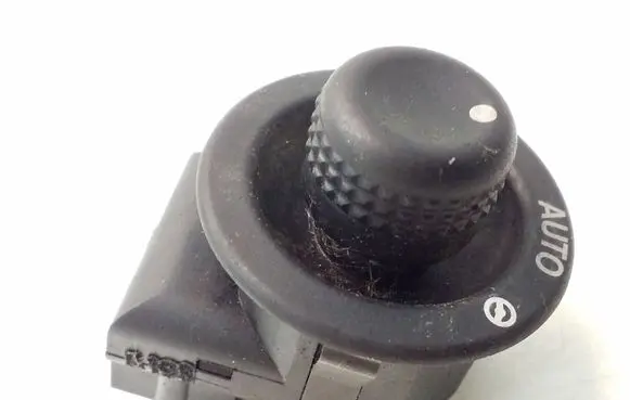 Land Rover Range Rover Sport L320 Steering wheel adjustment switch XPB500180