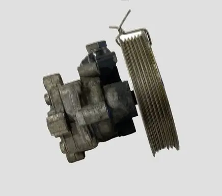 Audi A4 S4 B7 8E 8H Power steering pump