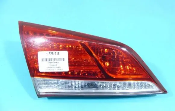 Hyundai i40 Rear/tail lights 92403-3Z3 IMPRK1325916