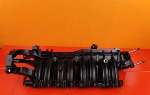 Hyundai i40 Intake manifold SSACY 19MB55