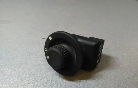 Renault Clio II Wing mirror switch 7700429992C