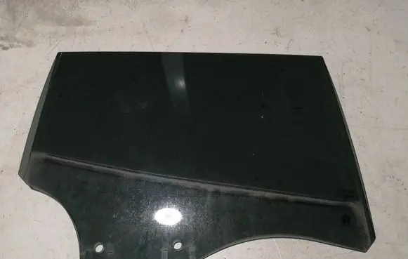 Peugeot 2008 II Rear door window glass