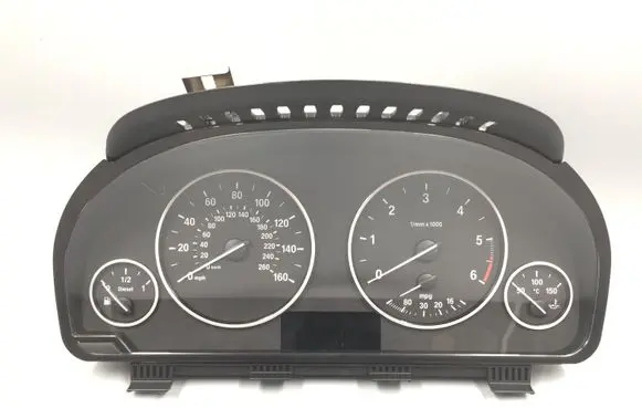 BMW 5 F10 F11 Speedometer (instrument cluster) 9232890