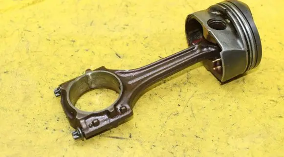 Audi A3 S3 8P Piston with connecting rod