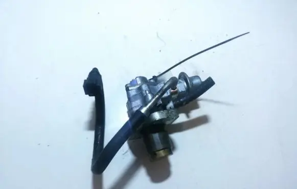Fuel pressure sensor