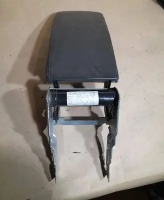 Volkswagen PASSAT B6 Armrest 3C0864207M 1141186