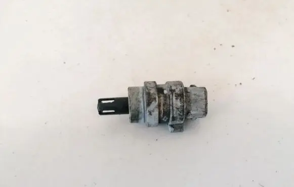 Audi A6 S6 C4 4A Outside/exterior temperature sensor 028906081a