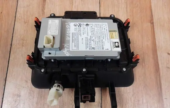 Toyota RAV 4 (XA50) Wireless charging module 861C042011C1