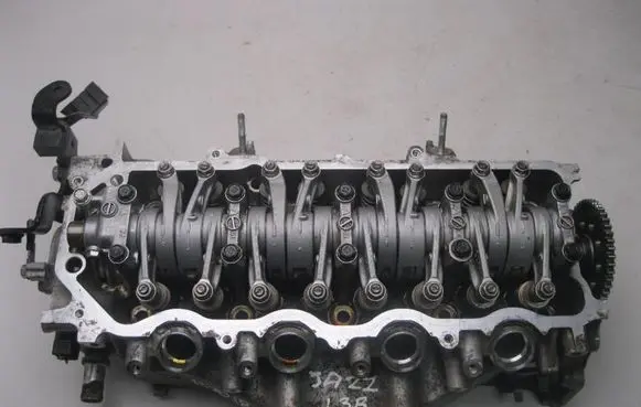 Honda Jazz Engine head P003091534 BV018
