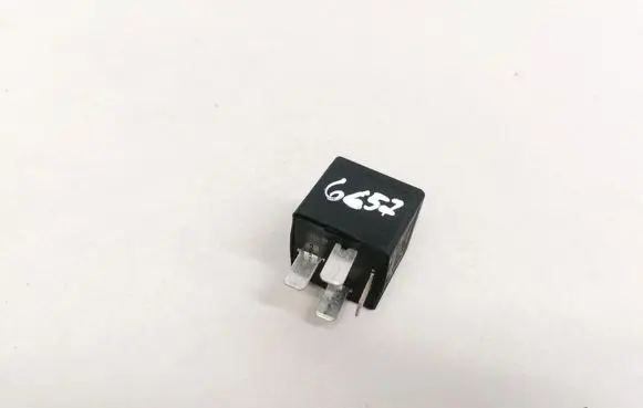 Ford Mondeo Mk III Other relay 5M5T14B192CA