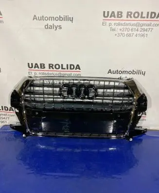 Audi Q3 8U Front bumper upper radiator grill