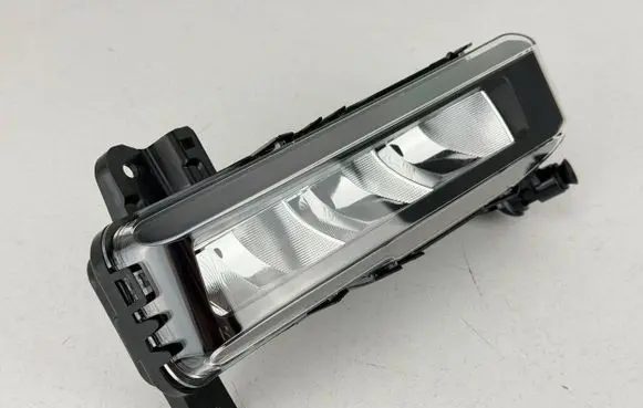 BMW 3 G20 G21 Front fog light 63089526