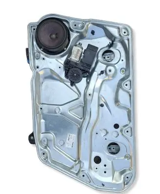 Volkswagen PASSAT B5 Front door window regulator motor 3B4837752AG 0051110352 12012314