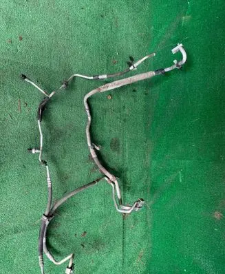 Air conditioning (A/C) pipe/hose