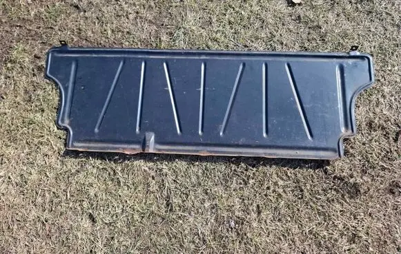 Mercedes-Benz W123 Trunk separation 