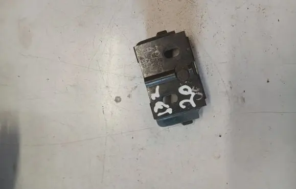 Volvo S80 Tailgate/trunk/boot lock/catch/latch 9203678