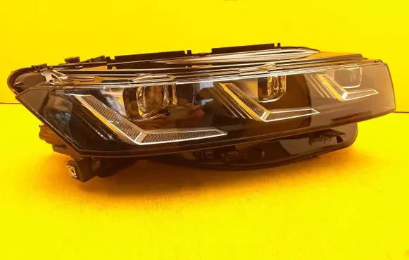 Volkswagen Touareg III Headlight/headlamp 761941062R 761941082R