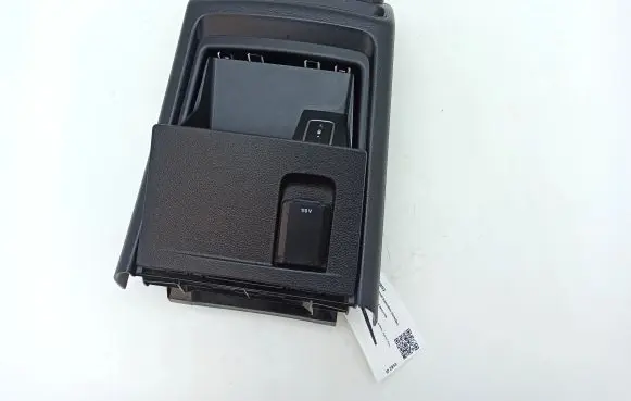 Mercedes-Benz GLE W167 Other center console (tunnel) element A1676801001 A1676801305 A1676800701