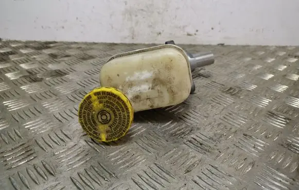 Jeep Cherokee Master brake cylinder 422085489