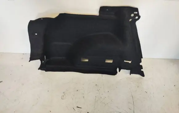 Trunk/boot lower side trim panel