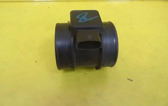 Opel Zafira A Mass air flow meter 5WK9606