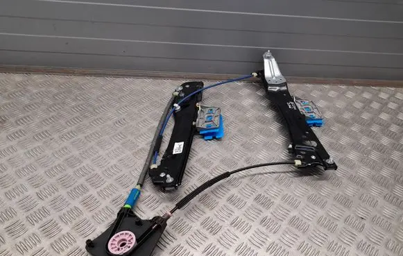 Audi A5 Rear window lifting mechanism without motor 8W8839462